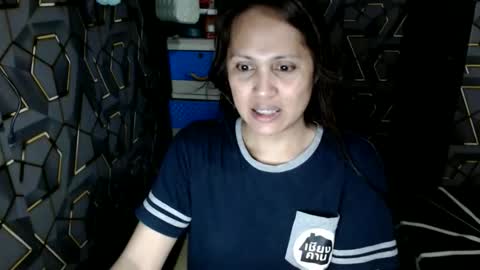 Snapshot of yumi_white chatting on May 23, 12:31 pm yumi online show from May 23, 12:31 pm