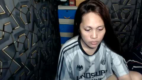 Snapshot of yumi_white chatting on May 30, 8:11 am yumi online show from May 30, 8:11 am