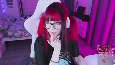 Yumi 3 online show from January 18, 2:32 pm