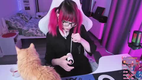 Yumi 3 online show from May 16, 4:39 pm