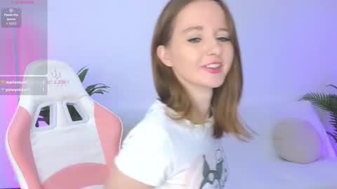 yumieast online show from February 1, 1:53 pm