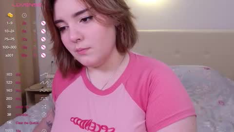 Snapshot of yumiyammy chatting on November 10, 8:30 pm YumemiyaYumi online show from November 10, 8:30 pm