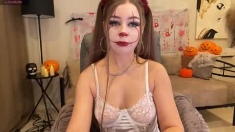 Yummy Jane online show from October 31, 1:17 am