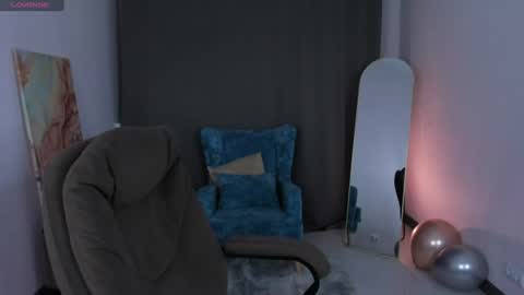 Cindey online show from June 25, 3:50 am