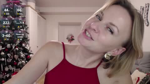 Snapshot of yummylilya chatting on December 23, 5:43 pm Lillya online show from December 23, 5:43 pm