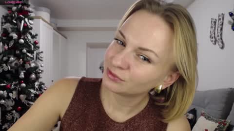 Snapshot of yummylilya chatting on January 4, 2:56 pm Lillya online show from January 4, 2:56 pm