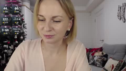 Snapshot of yummylilya chatting on January 5, 1:26 pm Lillya online show from January 5, 1:26 pm