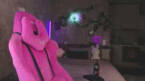 Lisa online show from March 1, 8:00 pm