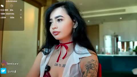 Snapshot of yuna_leen chatting on July 23, 10:35 am yuna_leen online show from July 23, 10:35 am