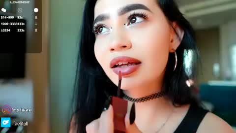 Snapshot of yuna_leen chatting on July 26, 10:22 am yuna_leen online show from July 26, 10:22 am