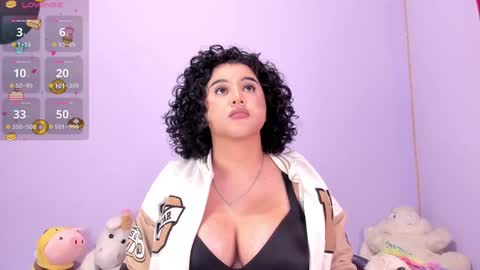 yunahott_ online show from February 2, 4:26 am