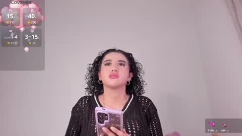 yunahott_ online show from June 11, 5:49 am