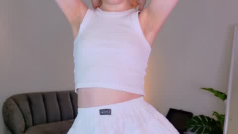 YUNA online show from July 27, 1:40 pm