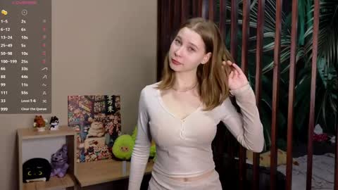 Snapshot of yung_vicky chatting on March 28, 6:29 pm yung_vicky online show from March 28, 6:29 pm