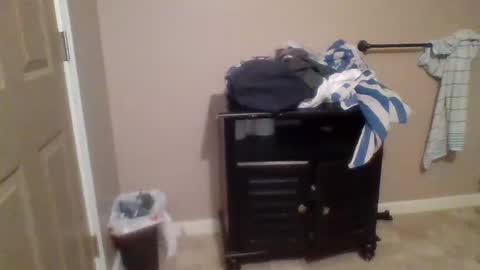 Snapshot of yungstallion10 chatting on November 12, 11:32 am Fire 0range kush online show from November 12, 11:32 am