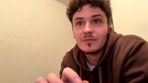 yungstudbev online show from September 27, 3:33 am