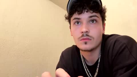 yungstudbev online show from October 23, 12:32 am