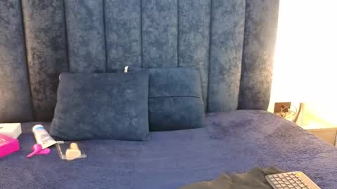 Snapshot of yunkeyc chatting on November 10, 2:43 am yunkeyc online show from November 10, 2:43 am