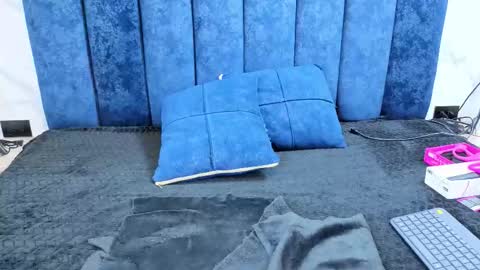 Snapshot of yunkeyc chatting on November 21, 3:16 am yunkeyc online show from November 21, 3:16 am