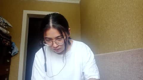 Yuna online show from November 10, 4:11 am