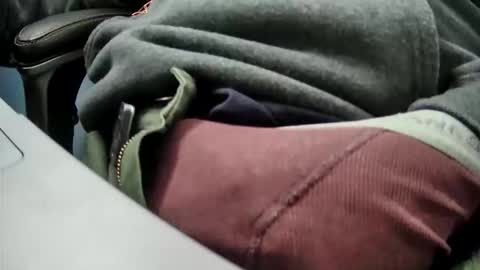 yuppers1234 online show from December 18, 7:20 pm