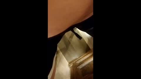 yupthatshim online show from January 6, 5:52 am