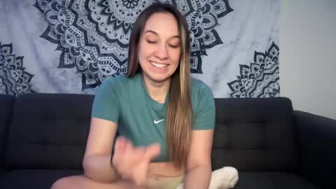 Snapshot of yurdreams_22 chatting on November 16, 5:35 am yurdreams_22 online show from November 16, 5:35 am