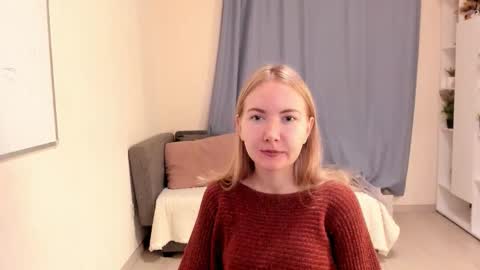 Snapshot of yuricazel chatting on November 13, 9:19 am Alesia online show from November 13, 9:19 am