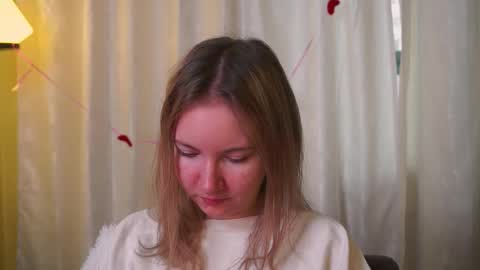 Snapshot of yuricazel chatting on February 12, 8:09 am Alesia online show from February 12, 8:09 am