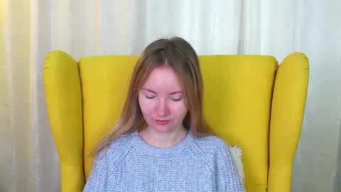 Snapshot of yuricazel chatting on March 3, 7:25 am Alesia online show from March 3, 7:25 am