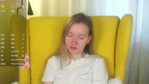 Snapshot of yuricazel chatting on March 10, 7:13 am Alesia online show from March 10, 7:13 am