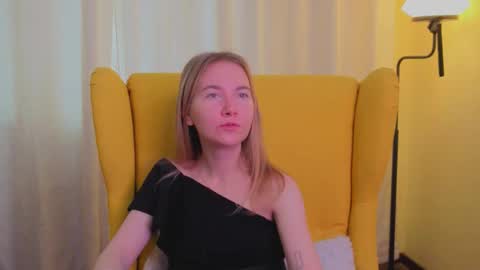 Snapshot of yuricazel chatting on March 26, 7:36 am Alesia online show from March 26, 7:36 am