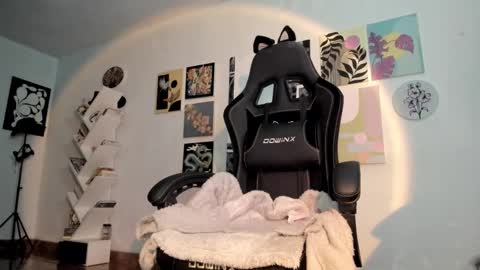 Snapshot of yury_sun chatting on November 23, 11:04 pm paola online show from November 23, 11:04 pm