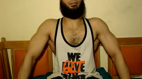 yusraxdamian online show from February 3, 11:37 am