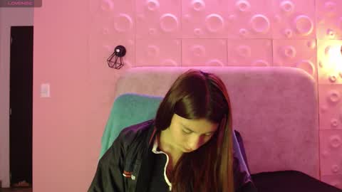 YUYIS online show from January 14, 12:44 pm