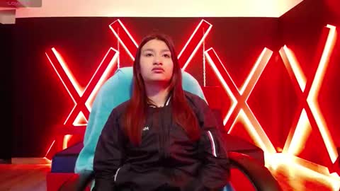 YUYIS online show from January 19, 11:58 am