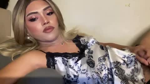 Snapshot of yvonne_guidotti chatting on January 19, 5:07 pm Miss Cali online show from January 19, 5:07 pm