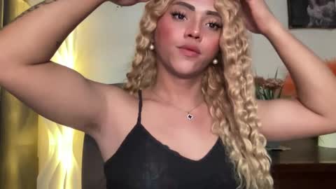 Snapshot of yvonne_guidotti chatting on January 21, 11:13 pm Miss Cali online show from January 21, 11:13 pm