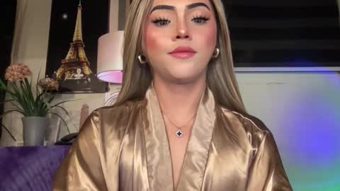 Miss Cali online show from October 8, 7:22 pm