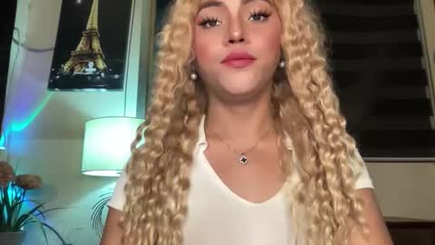 Miss Cali online show from October 20, 5:57 pm