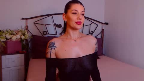 I V Y   online show from November 10, 9:14 pm