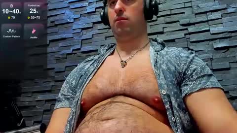 Snapshot of yy_david_yy chatting on February 28, 1:26 am David online show from February 28, 1:26 am