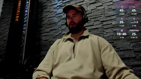 Snapshot of yy_david_yy chatting on October 19, 8:42 pm David online show from October 19, 8:42 pm