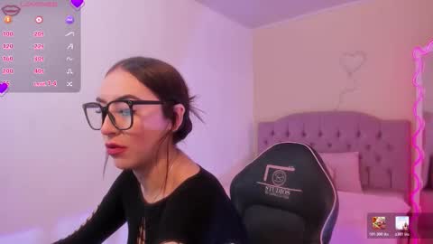 zaafira_tay online show from February 4, 11:27 am