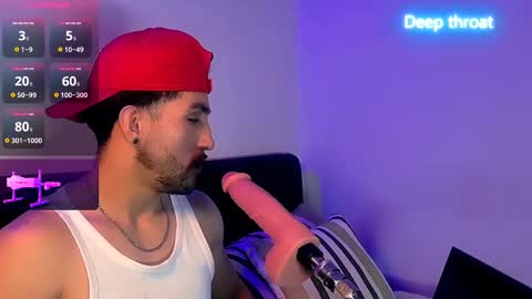 Snapshot of zac_dass chatting on February 19, 9:58 pm ZAC online show from February 19, 9:58 pm