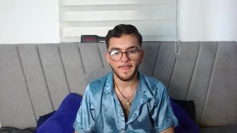 Snapshot of zac_golden chatting on October 19, 6:14 am Zack online show from October 19, 6:14 am