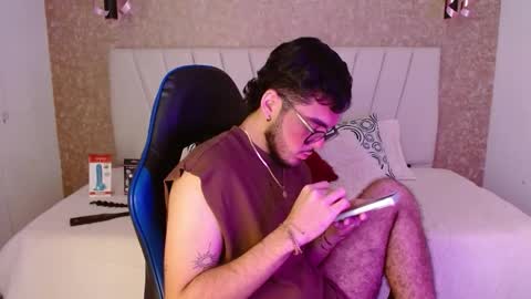 Snapshot of zac_golden chatting on November 5, 6:24 am Zack online show from November 5, 6:24 am