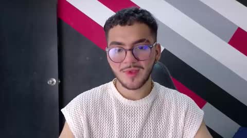 Snapshot of zac_golden chatting on December 15, 12:26 am Zack online show from December 15, 12:26 am