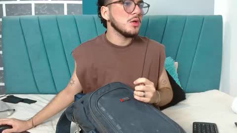 Zack  online show from December 20, 12:01 pm