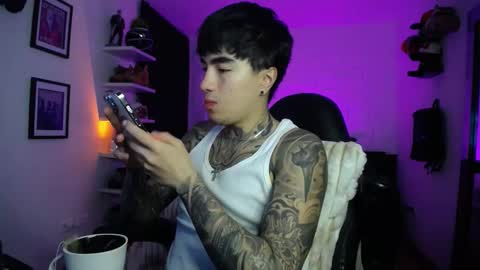 zac_muller1 online show from March 22, 5:00 am